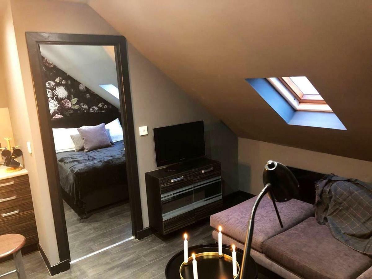 Boutique Loft Apartment Дънкелд Екстериор снимка