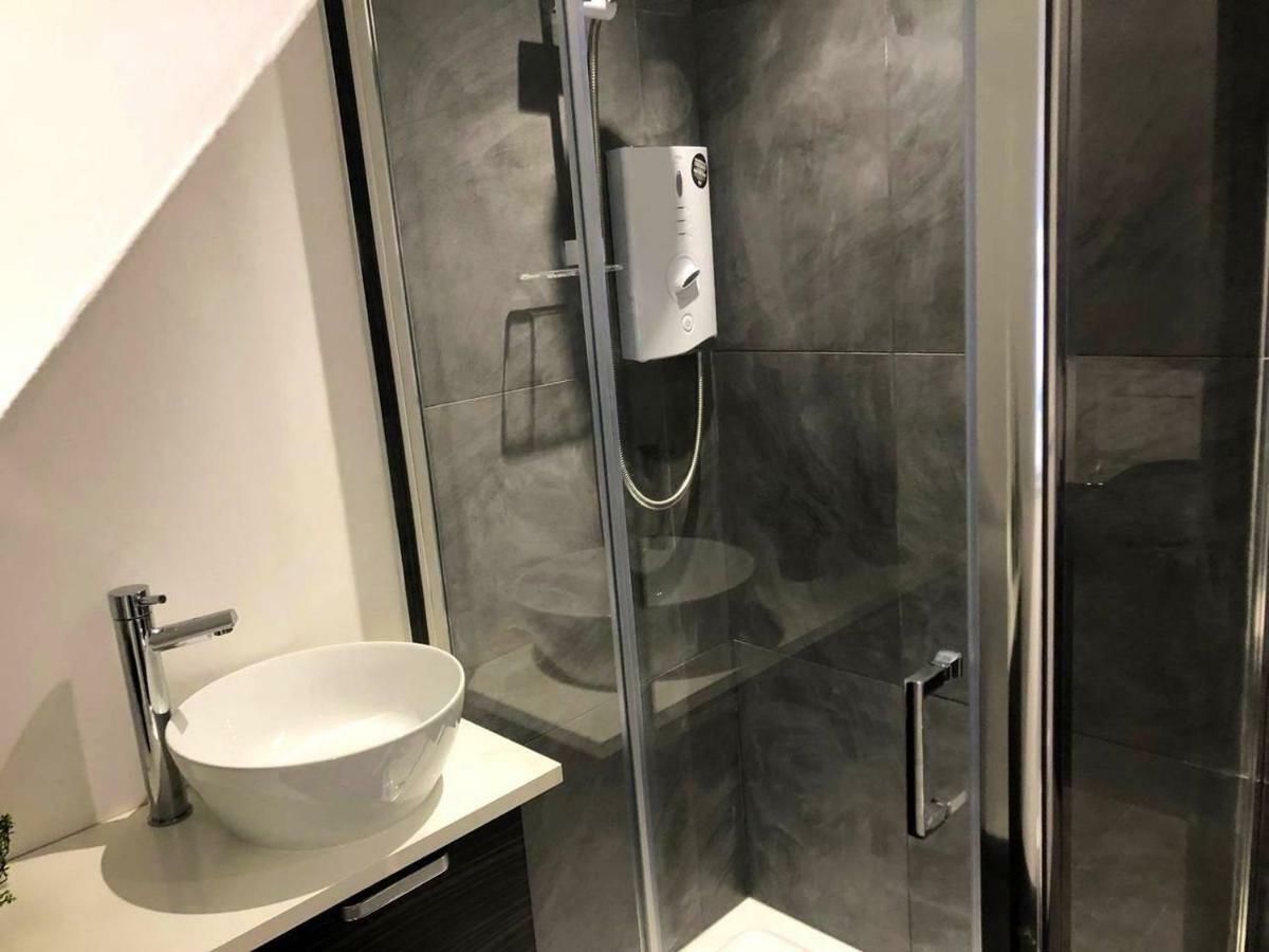 Boutique Loft Apartment Дънкелд Екстериор снимка
